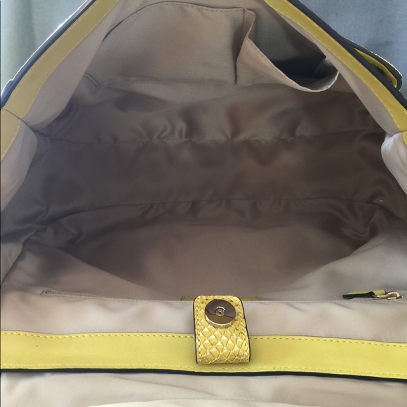 NWT Coach Pinnacle Embossed Metallic Python - Picture 5 of 6